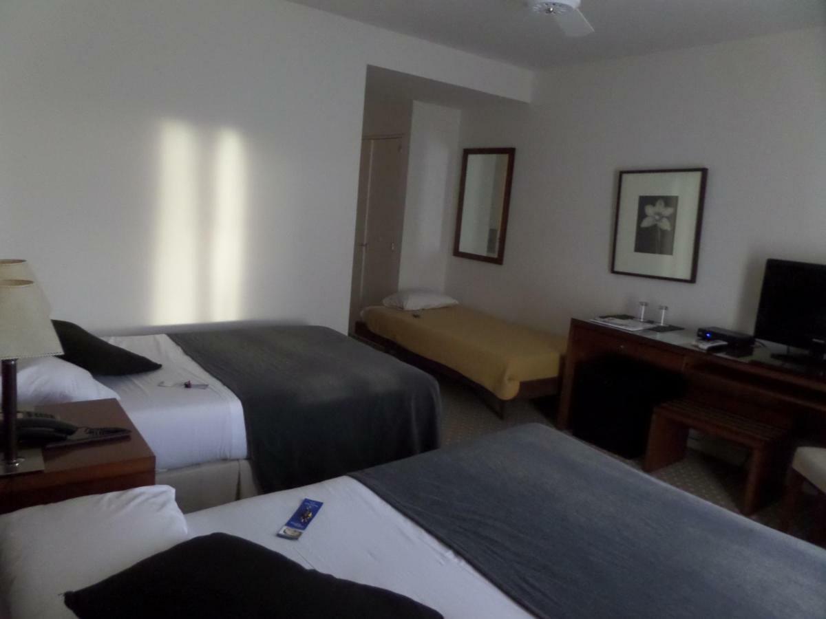 Elegance Hotel Tandil Habitación foto