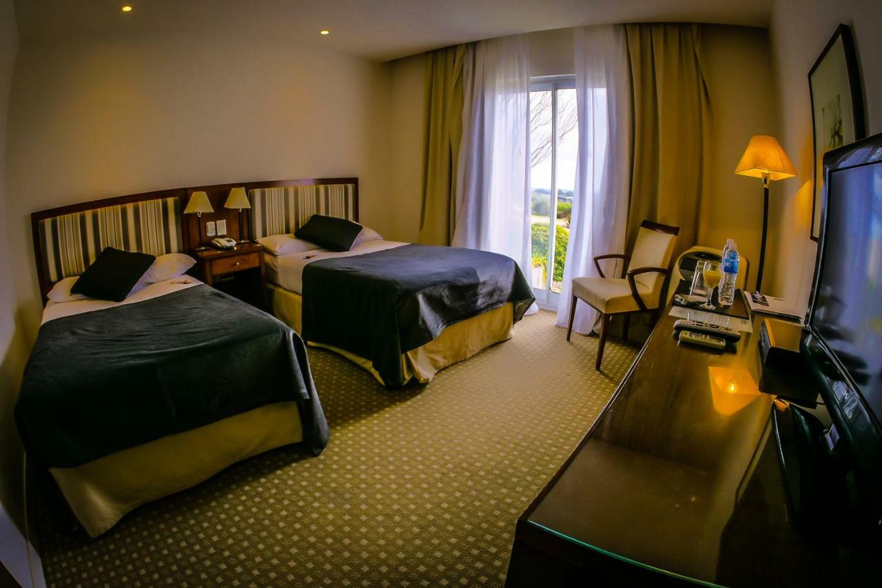 Elegance Hotel Tandil Habitación foto