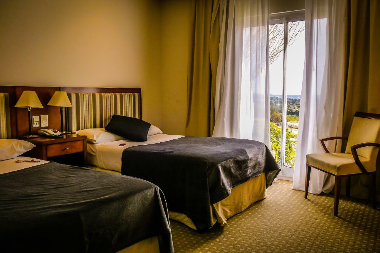 Elegance Hotel Tandil Habitación foto